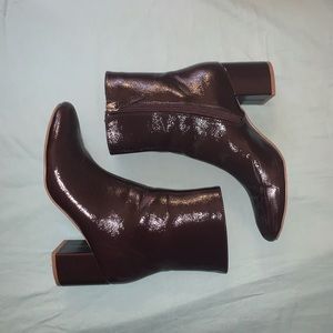 UO Alana Crinkle Patent Boot